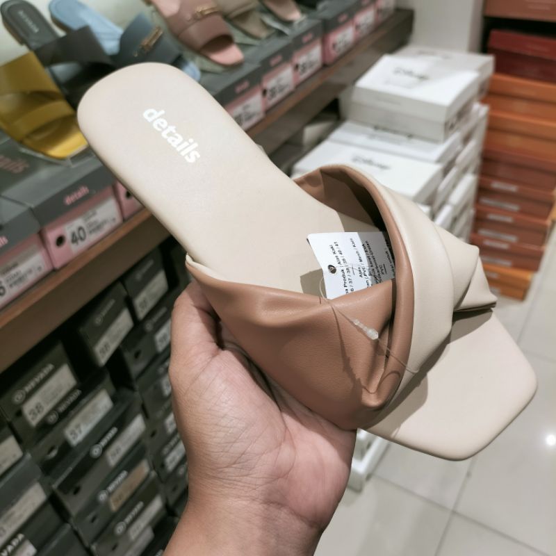 Nevada Ankle Strap Sandals Girls main image 1