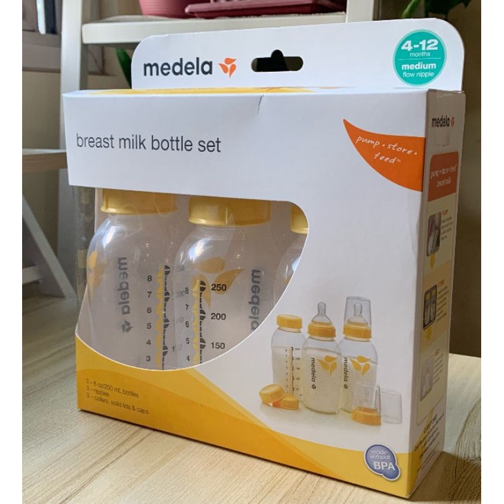 Medela breast store milk bottle set