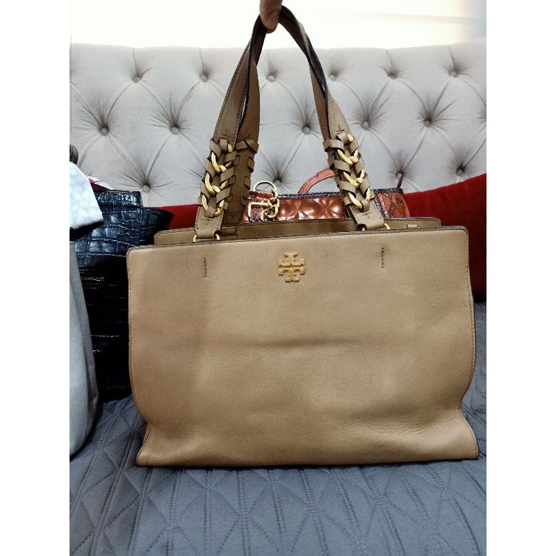 Brooke tote best sale tory burch