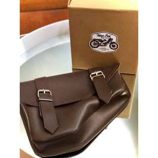 Triangle store saddle bag