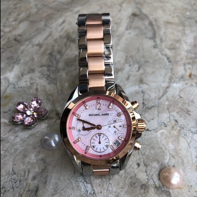 Pink MK outlet watch