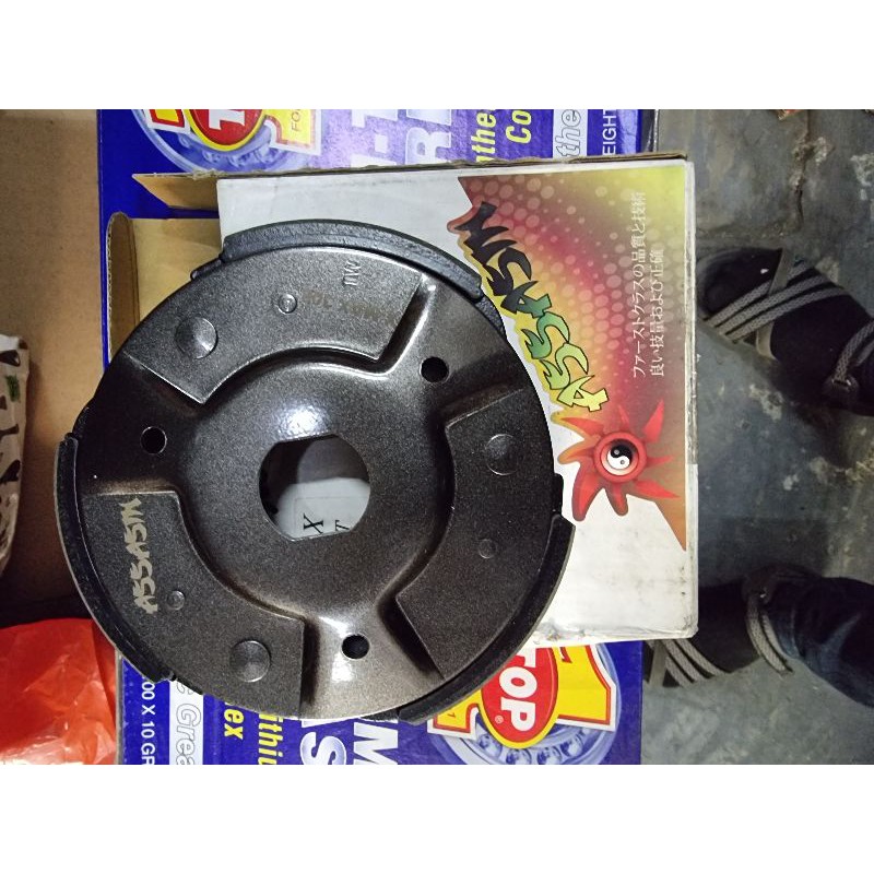 Clutch lining, Pulley set, Drive face, Clutch housing XMAX