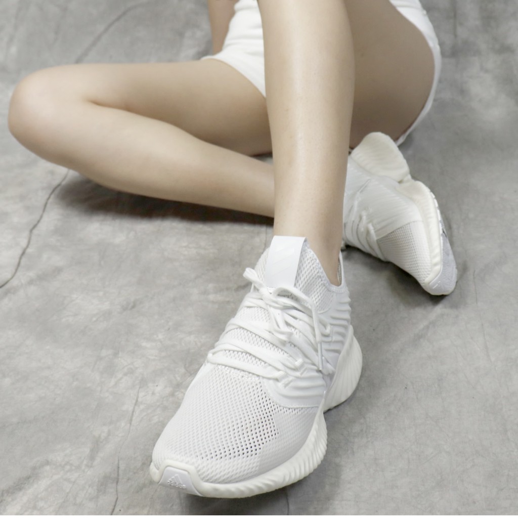 Alphabounce shop white womens