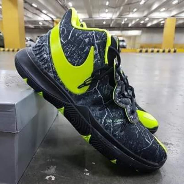 Kyrie 5 taco clearance mens