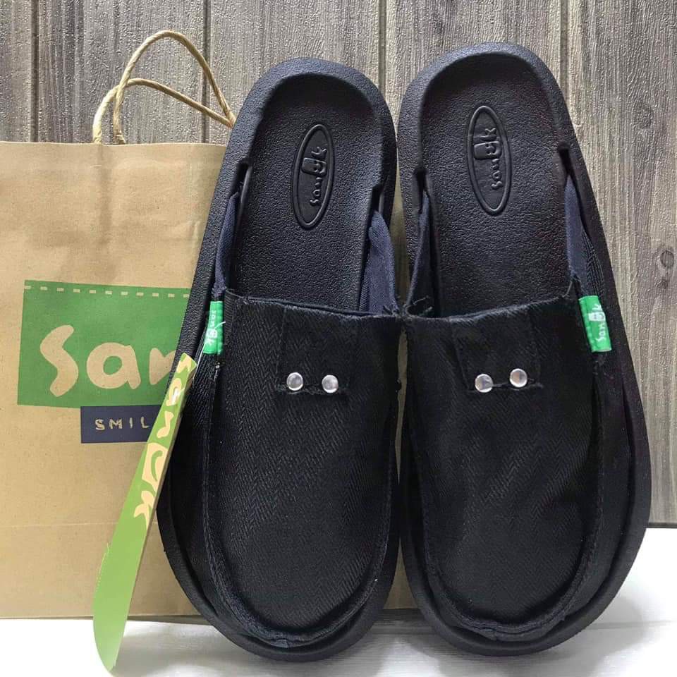 Sanuk shopee on sale