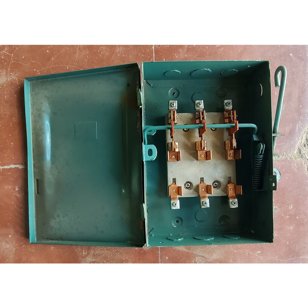 EVER SAFETY SWITCH FUSE BOX 60A3P250VSINGLE THROW Shopee Philippines