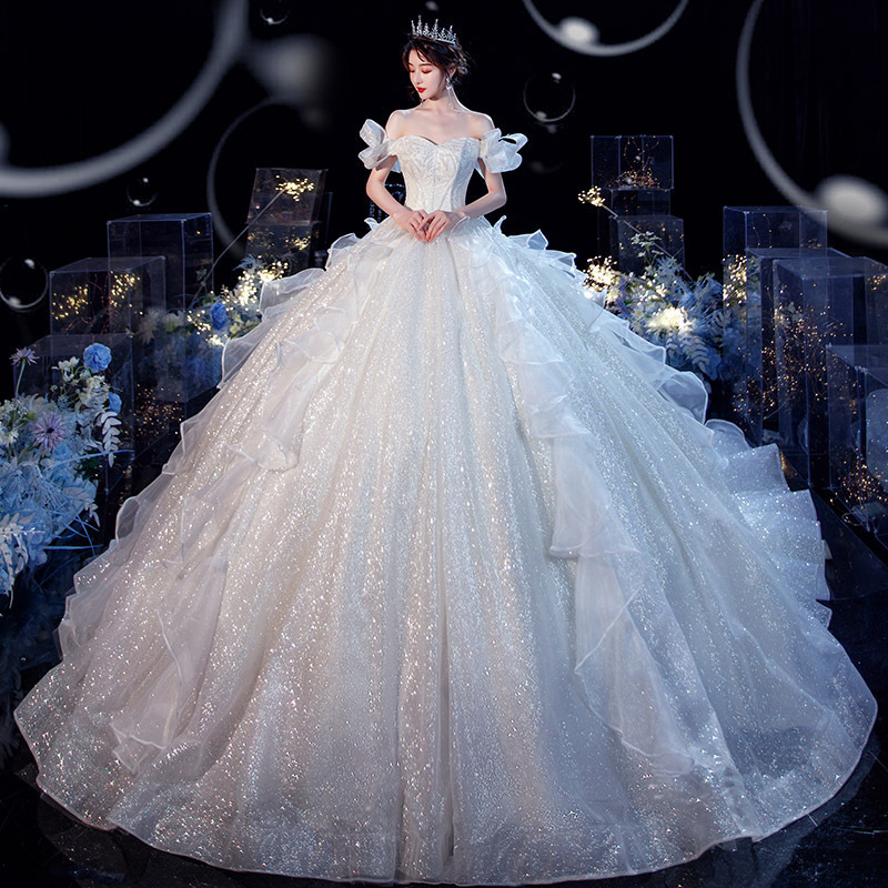 Big skirt wedding dresses store