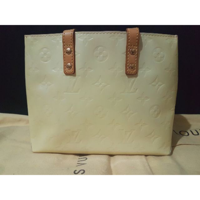 Louis Vuitton Monogram Vernis Reade PM M91336 White Leather Patent leather  ref.949222 - Joli Closet