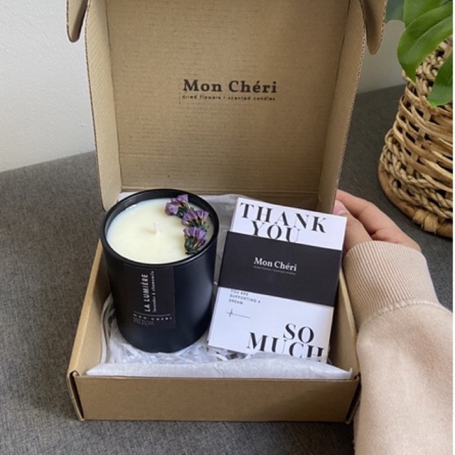 Scented Soy Candle by Mon Chéri │ Home Decor│ Giveaways │ Gift Ideas