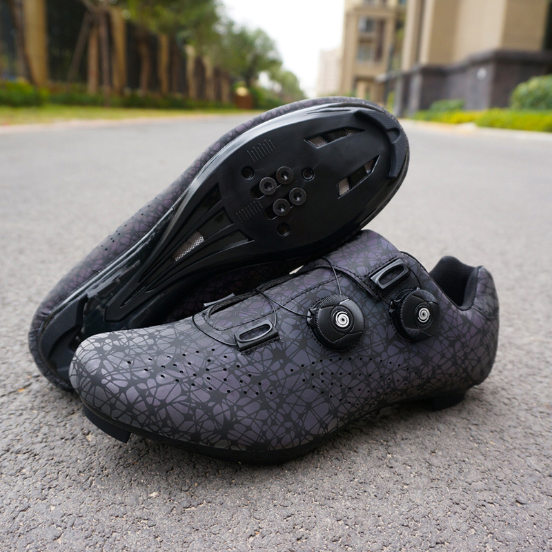 COD Ultralight Carbon Fiber Cycling Shoes Non slip Men s Road Bike Shoes Self Locking Cleats Shoes Pedals Shoes