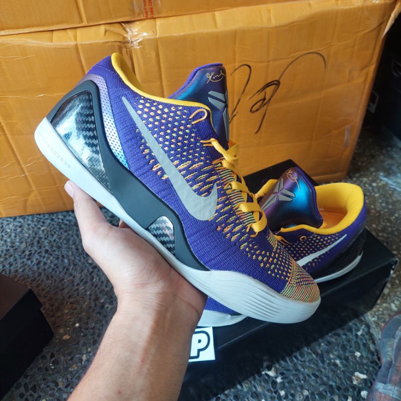 Nike kobe best sale 9 showtime