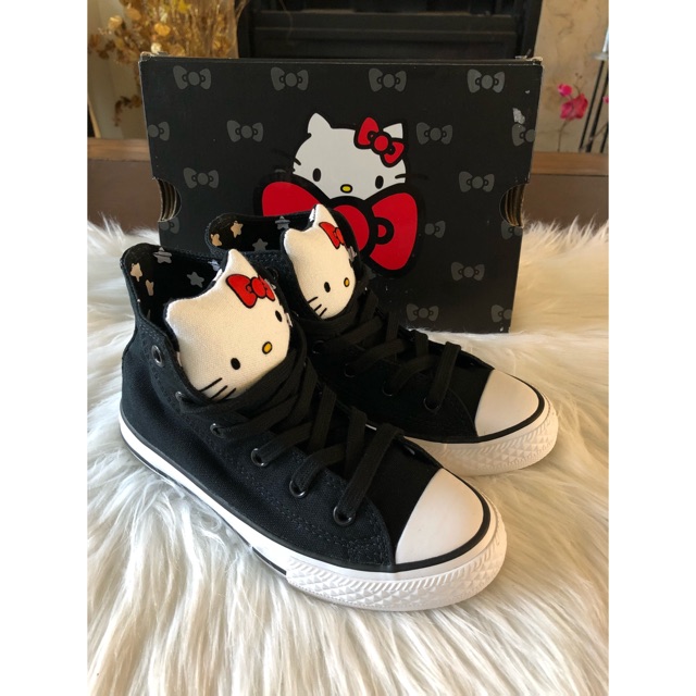 Converse hello clearance kitty limited edition