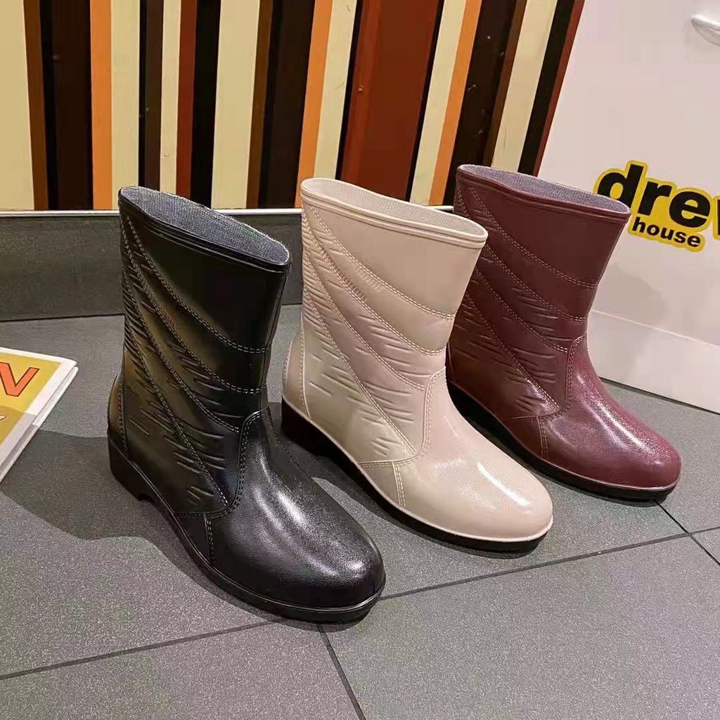 Rain best sale boots shopee