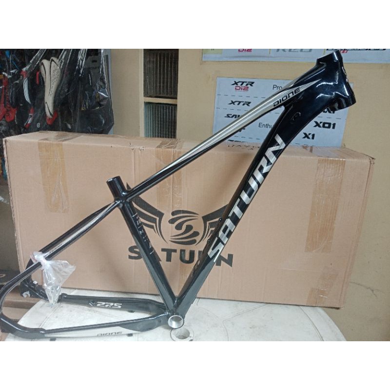 saturn bike frame