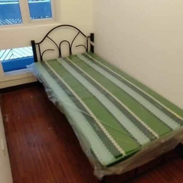 Double deals bed uratex