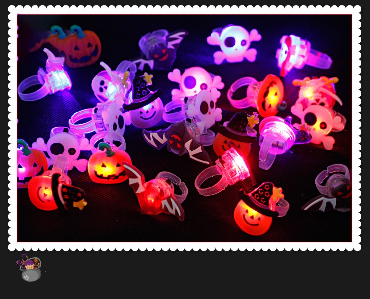Christmas Light Up Rings Christmas Party Favors for Kids Adults ...