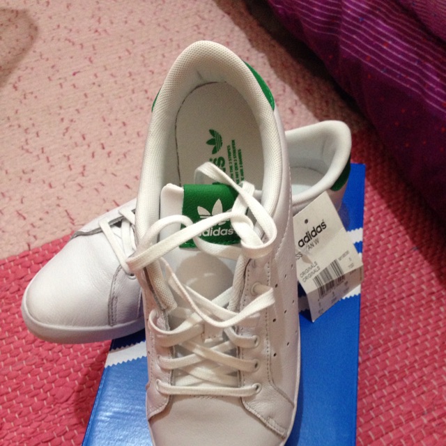 Stan smith miss sale