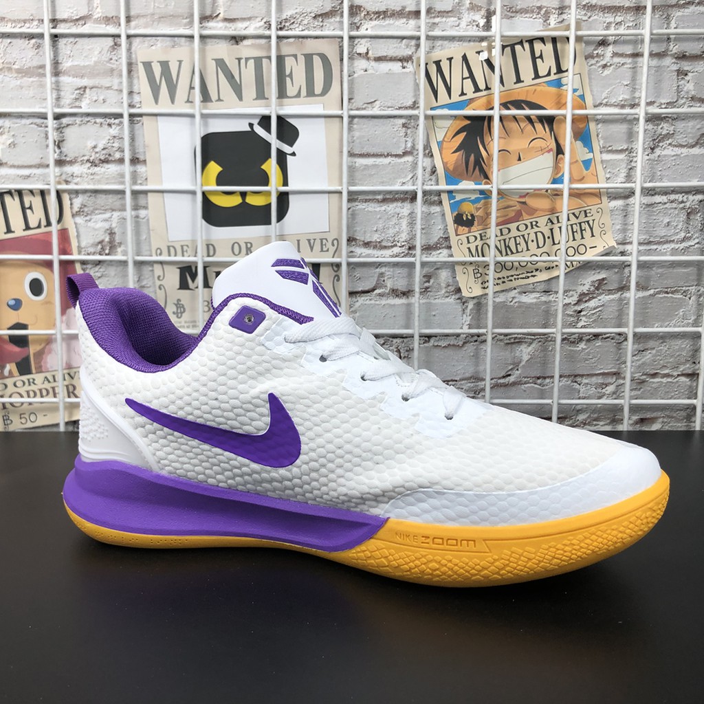 Kobe outdoor store basketball shoes