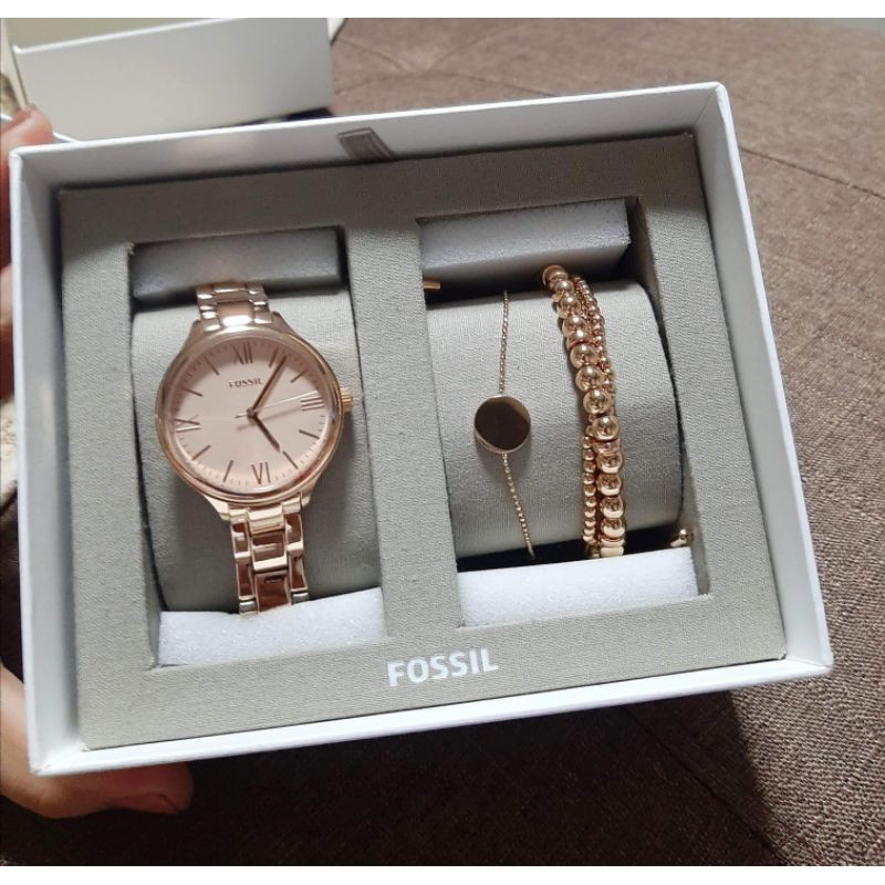 Fossil watch and bracelet clearance set