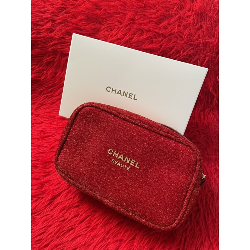 chaneL vip gift make up pouch
