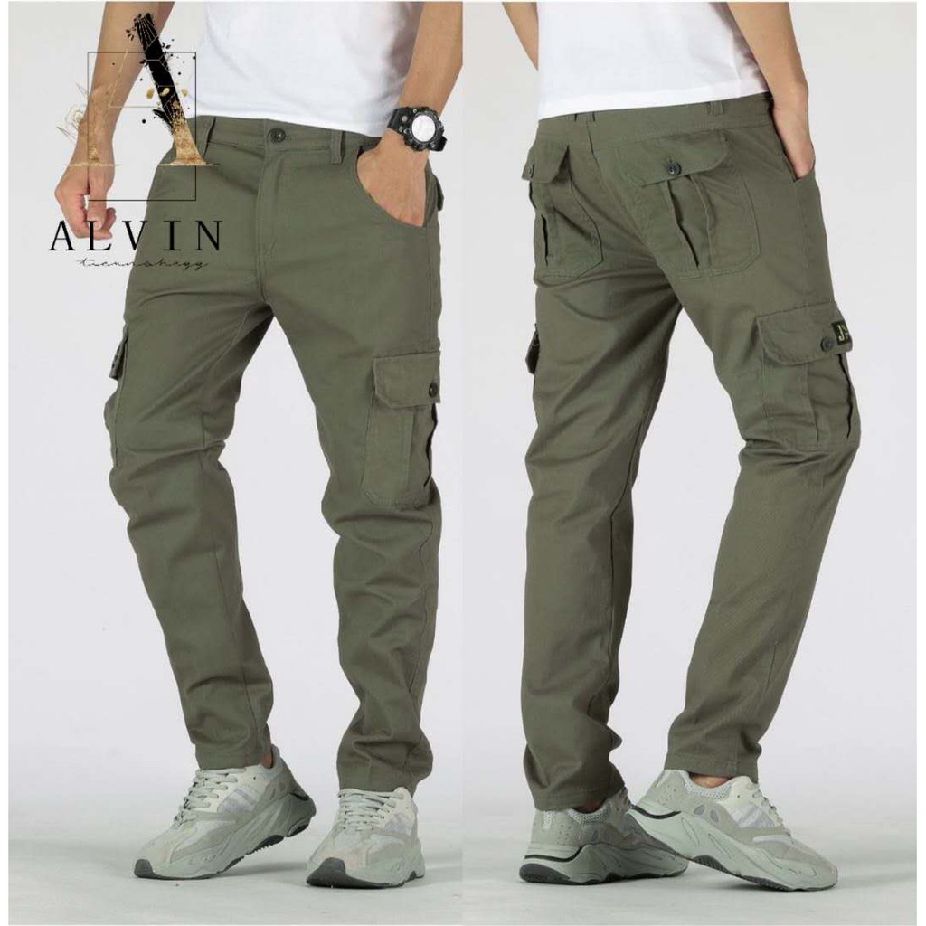 Green 6 Pocket Men's Cargo Cotton Pant , versatile and stylish