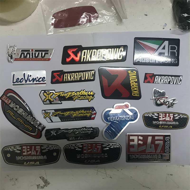 2 Adesivi 3D Effetto Akrapovic Per Scarico Moto, In Alluminio Termoresistente