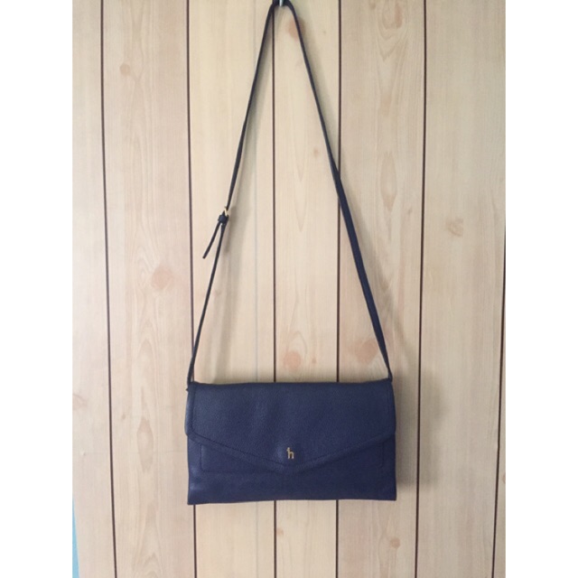 Hazzys shop sling bag