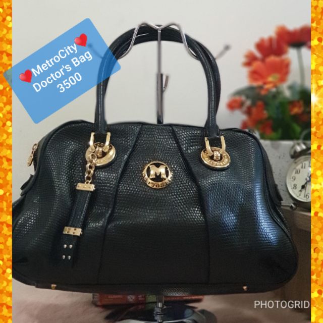 Preloved Metro City Doctors Bag, Luxury, Bags & Wallets on Carousell