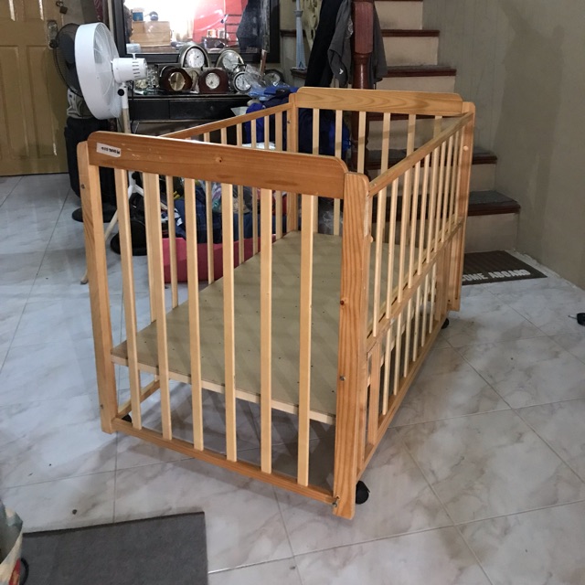 Shopee baby hot sale crib