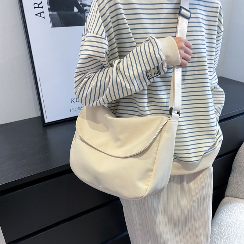 Japanese canvas bag women slung simple solid color messenger bag women ...