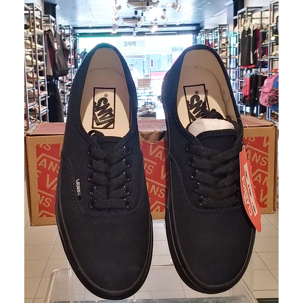 Vans all hotsell black mens shoes