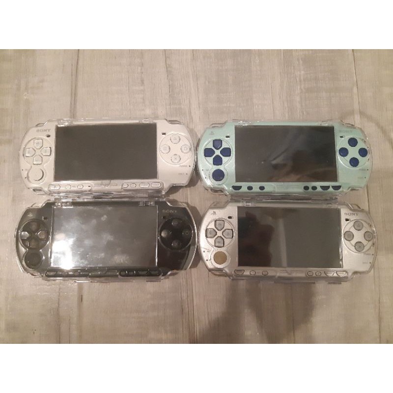 PSP SLIM WITH 40 GAMES