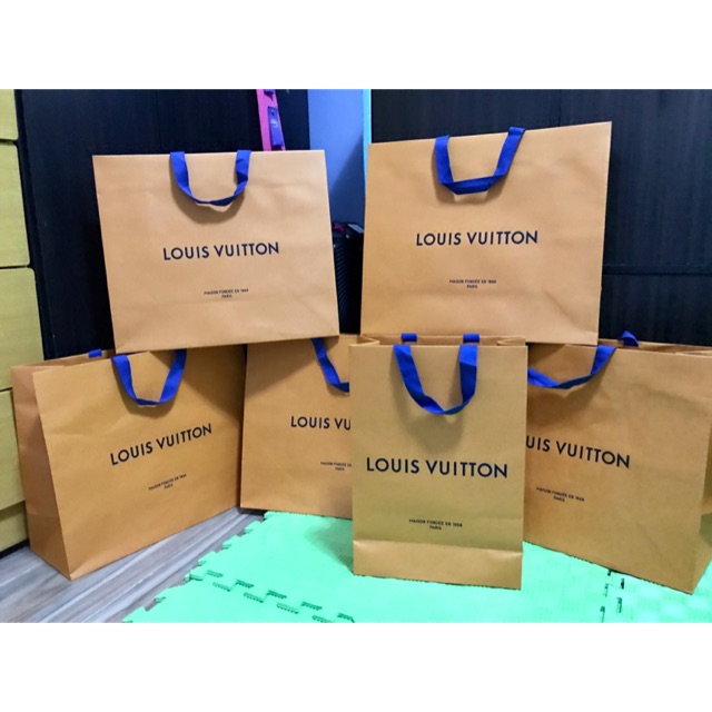 Authentic Louis Vuitton Paper Bag  Authentic louis vuitton, Bags, Louis  vuitton