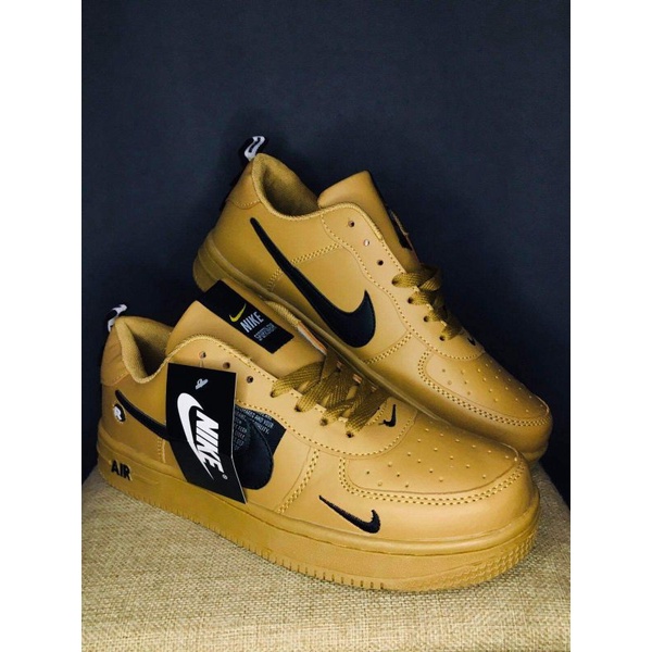 Nike air force outlet 1 brown and black