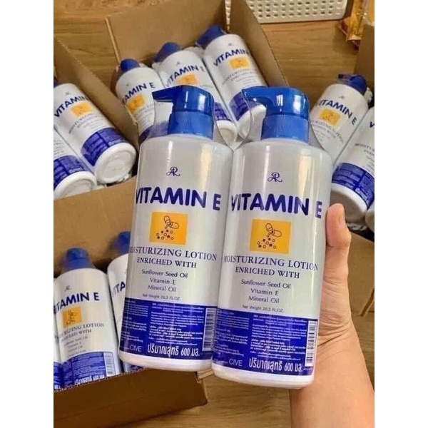Vit e Moisturizing Lotion enriched with sunflower oil 600ml Shopee