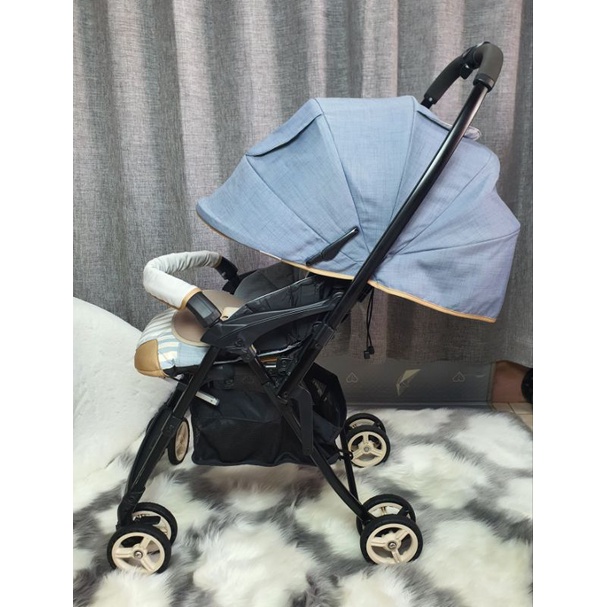 Combi stroller hot sale handy 4