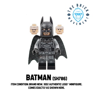  LEGO Super Heroes DC Universe Black Batman Minifigure with  Batarang (Traditional Head) : Toys & Games