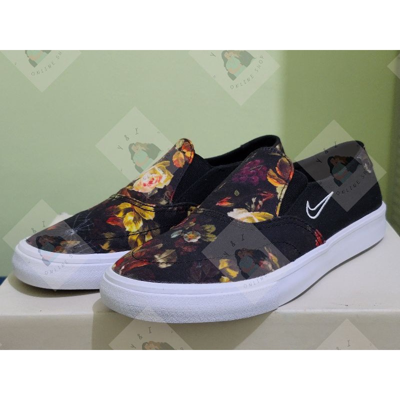 Nike sb best sale slip on floral