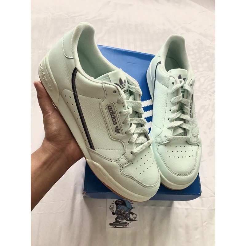 Adidas continental size store 8