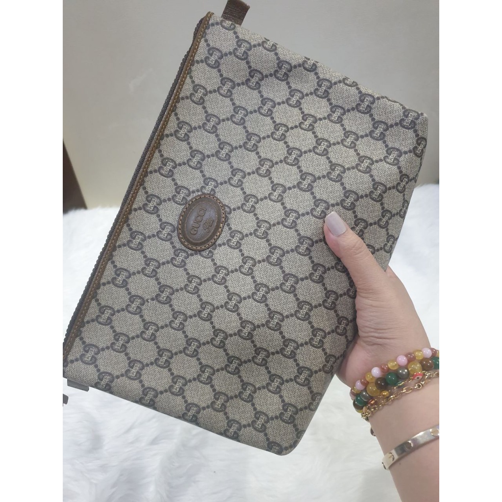 Gucci hot sale plus clutch