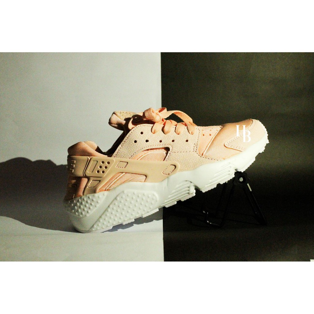 Nike cheap huarache peach