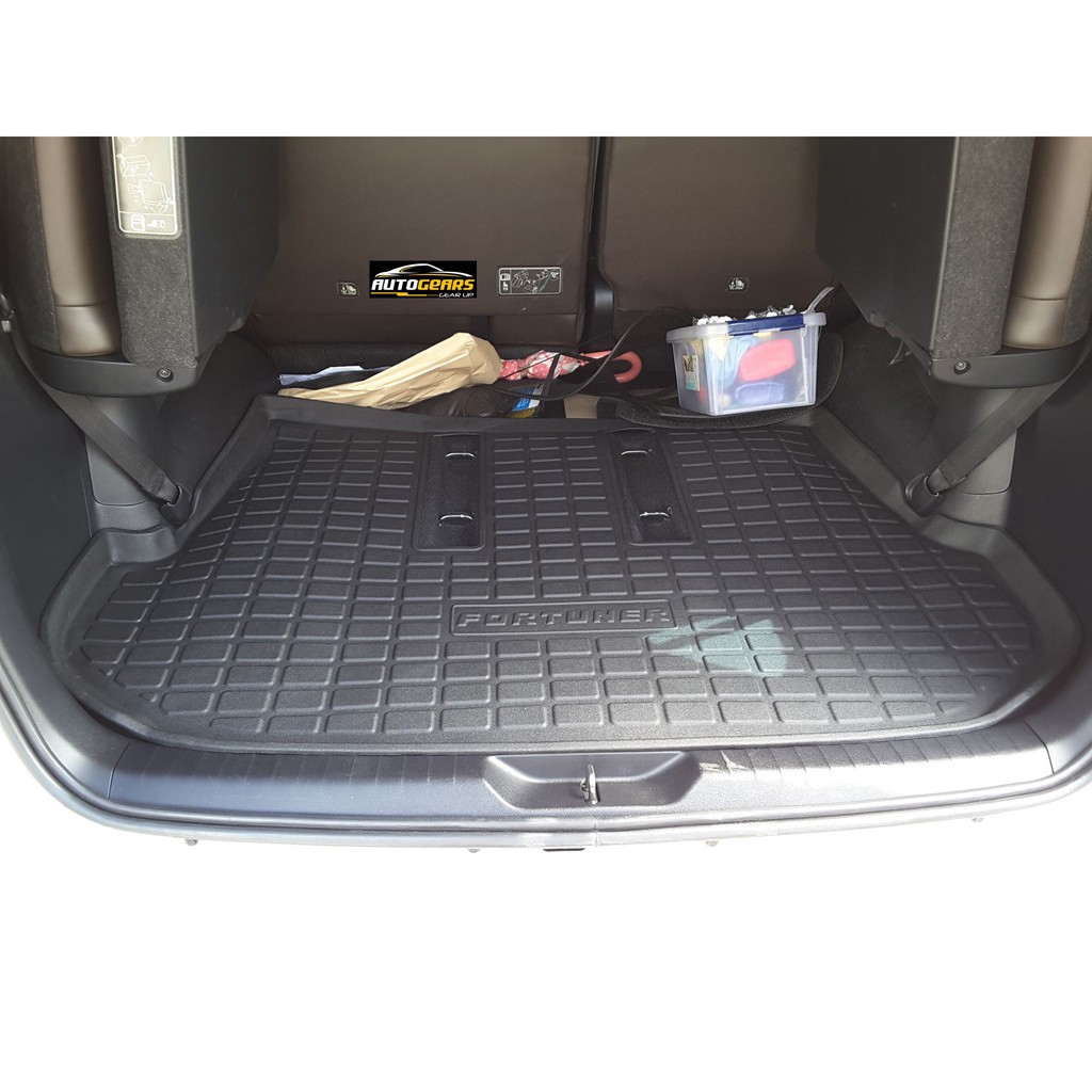 Trunk deals tray fortuner