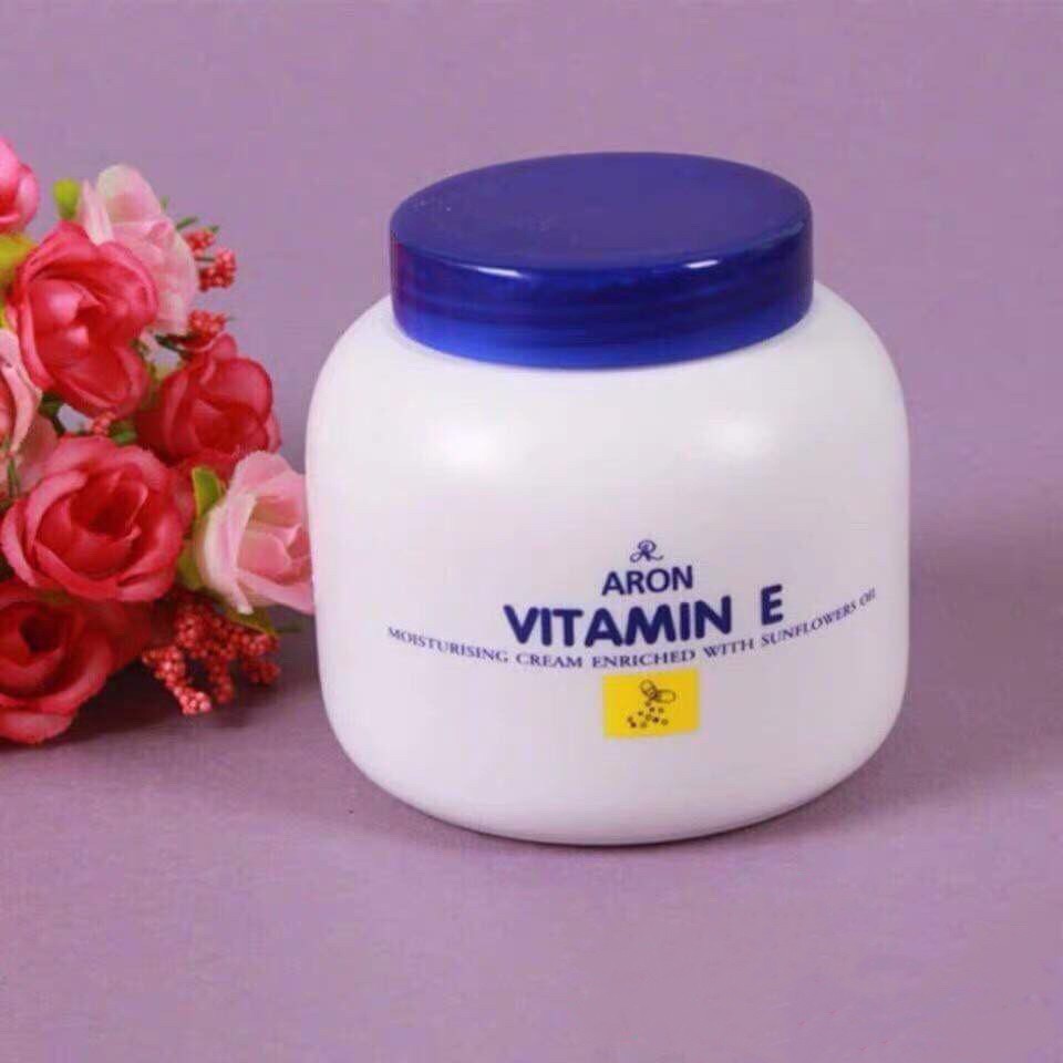 AR Vitamine E Moisturizing cream enriched with sunflower oil 200ml