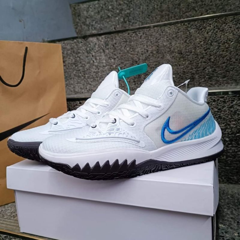 Kyrie flytrap outlet white blue