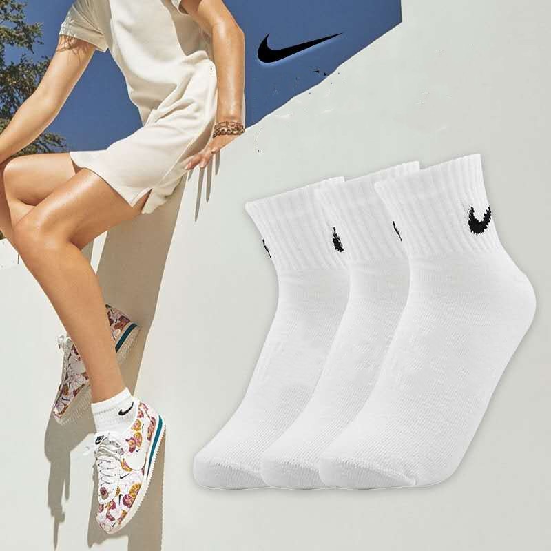 Nike socks white women's best sale