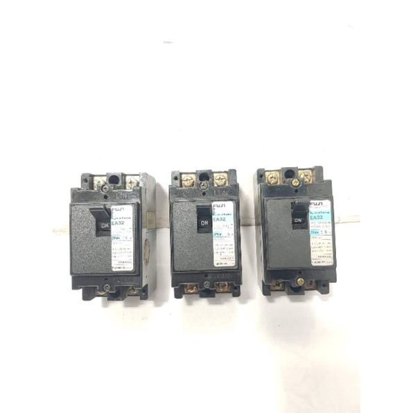 Circuit Breaker 2Pole 5A,10A,15A EA32 FUJI(Original Made in Japan ...