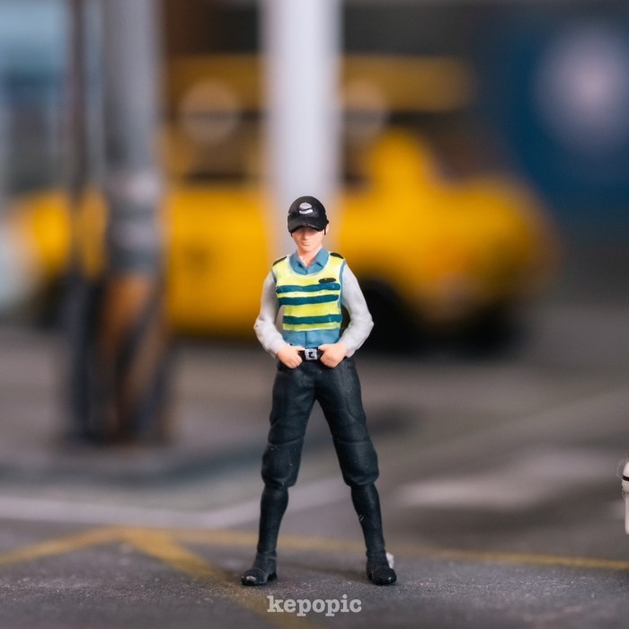 Figure security girl 4th Scale 1/64 custom miniature KS181 | Shopee ...