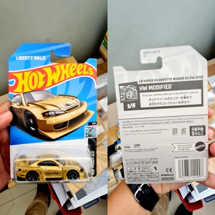 Hotwheels LBWK NISSAN SILVIA S15 GOLD JAPAN CARD | Shopee Philippines