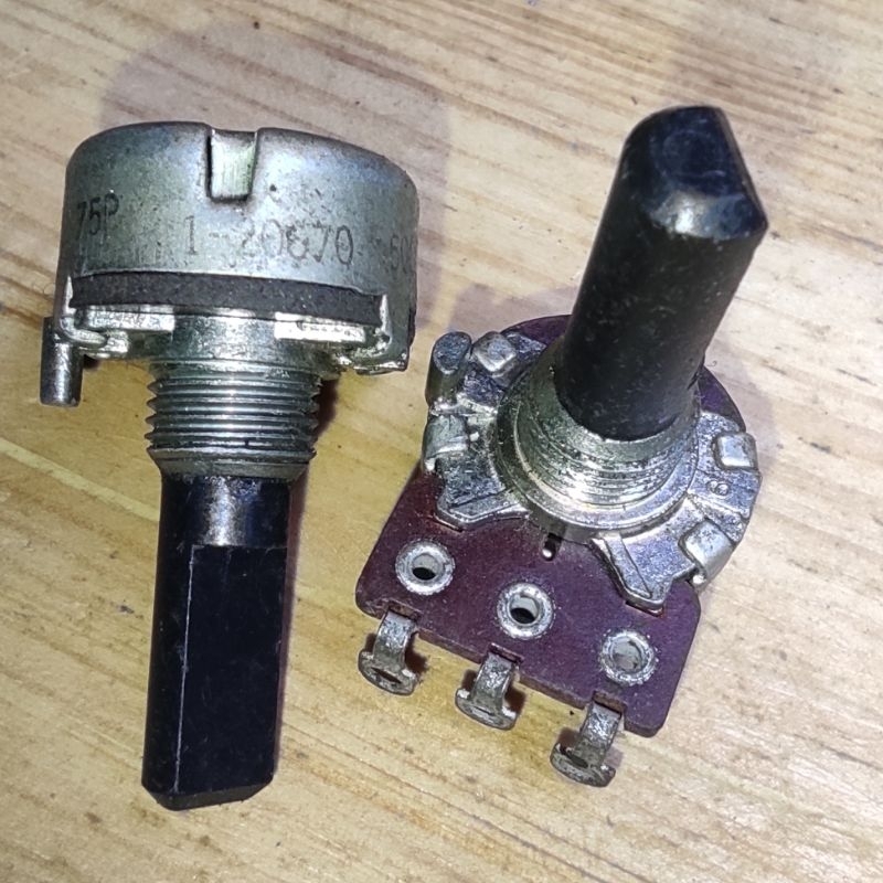 Potentio B500 Ohm ALPS NOS JAPAN D Shaft 6mm Potentiometer