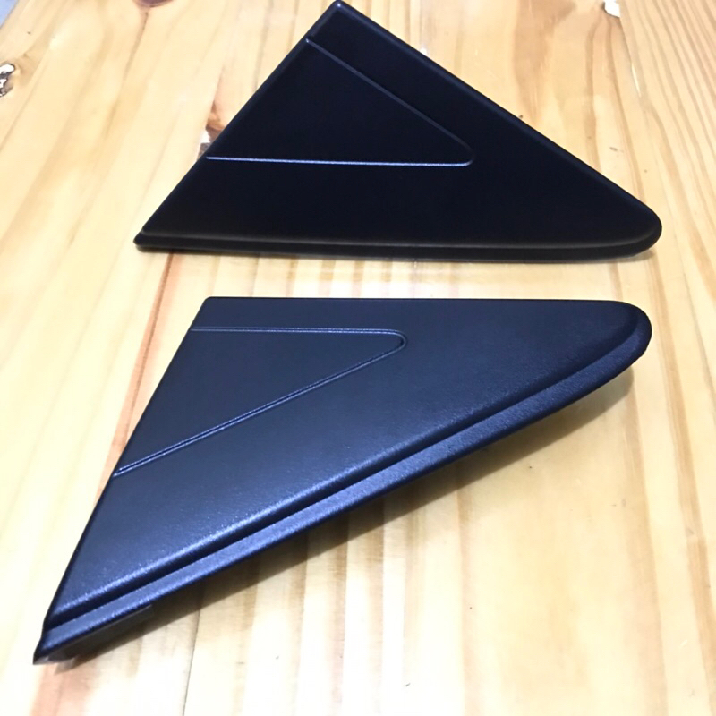 Triangle cover sub assy pillar upr yaris and vios front 2015-2021 ONLY ...
